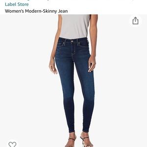 Levi’s Woman’s Skinny jeans